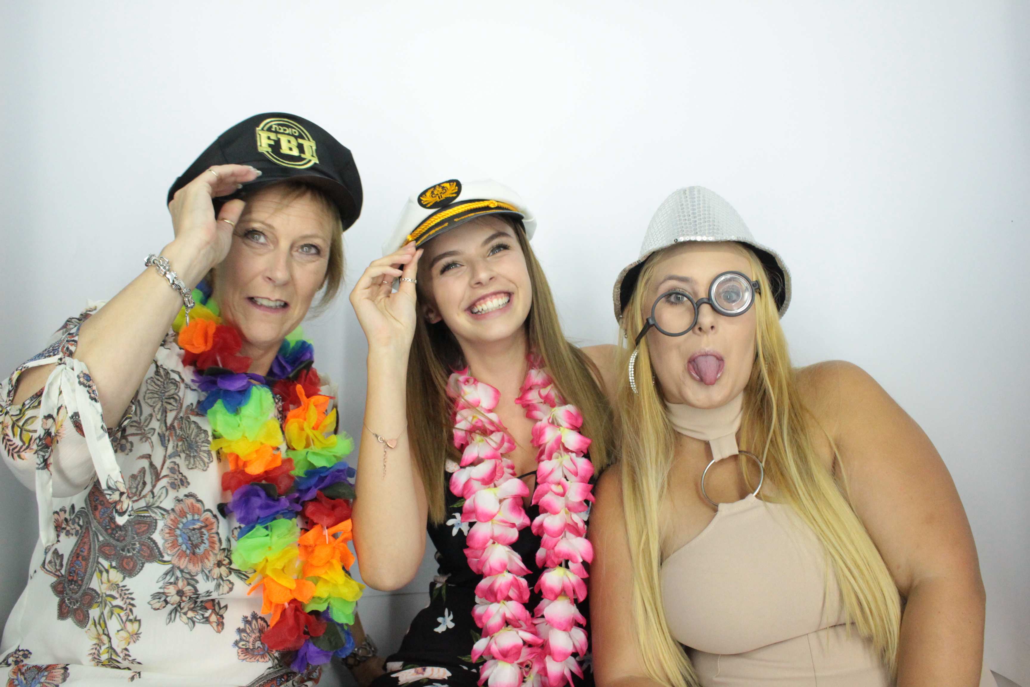 Martin & Colleen’s Joint 50th | View more photos from the event at gallery.myphotoboothexperience.co.uk/u/MyPhotoBoothExperienceLtd/Martin-Colleen’s-Joint-50th
